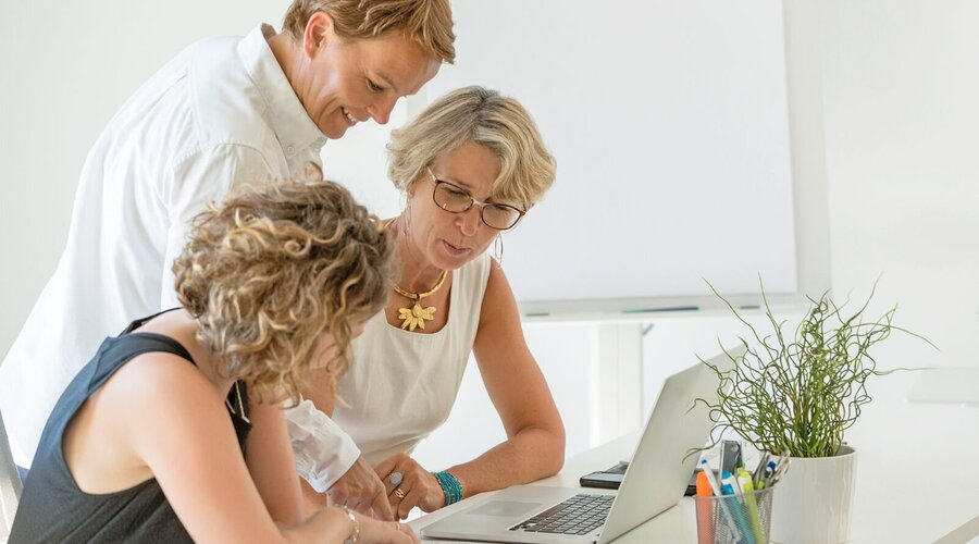 Mehr als Make-up, Masken und Massagen